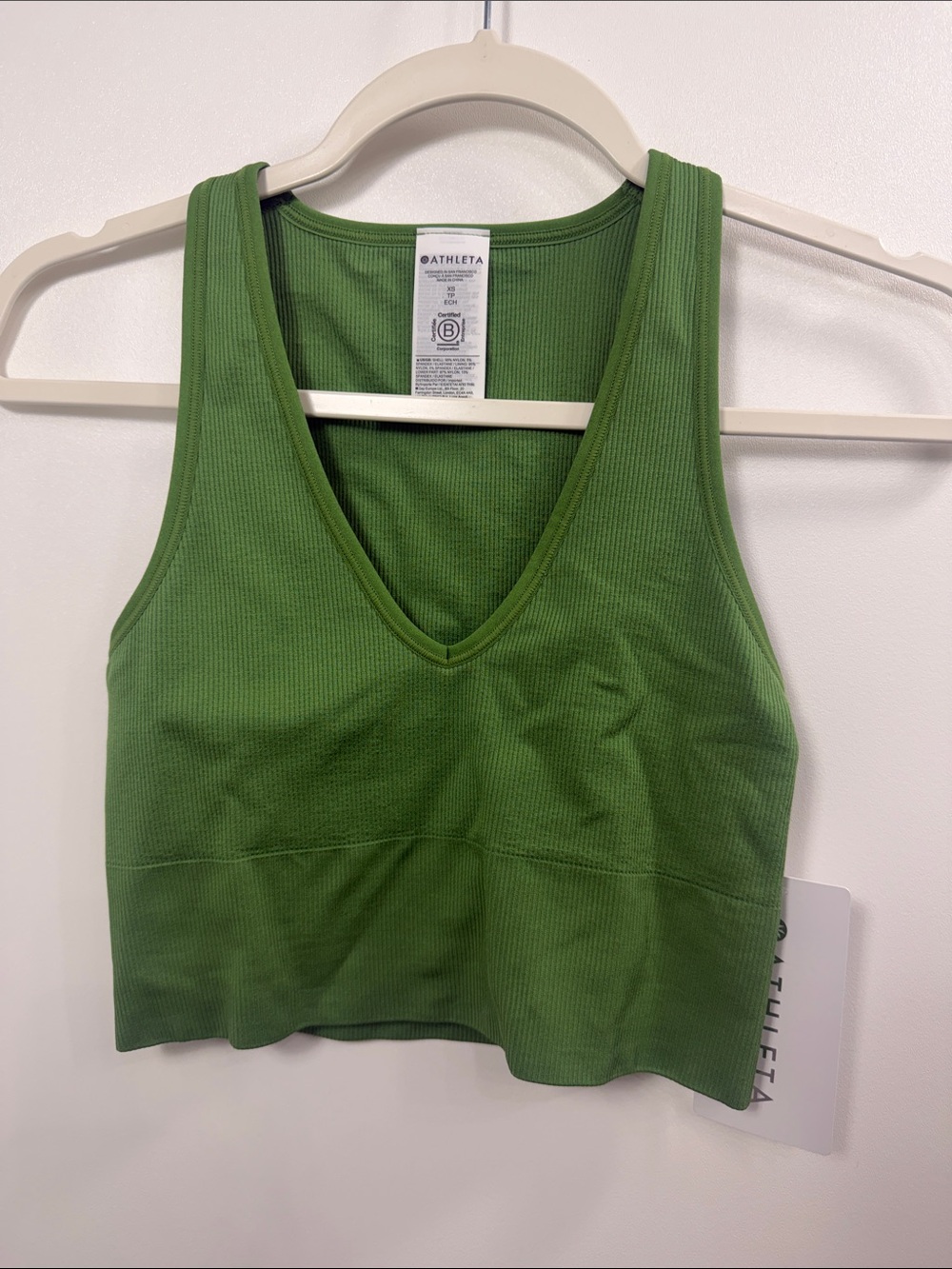 Athleta Aurora seamless crop rib tank green size XS. NWT.